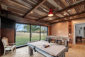 Spielezimmer