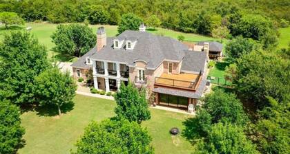 Luxury 5 Acre Private Estate on Lake Ray Roberts