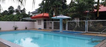 DOUBLE ROOM B