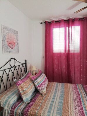 1 Schlafzimmer, Bügeleisen/Bügelbrett, Reisekinderbett, kostenloses WLAN