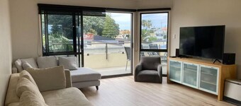 Mount Views from Pacific Ave