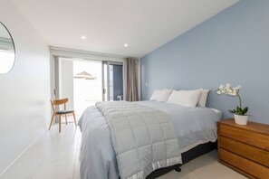 3 bedrooms, iron/ironing board, travel crib, WiFi