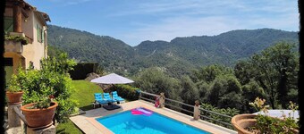 Just 25 minutes from Nice - peaceful and secluded luxury private villa with pool