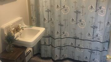 Suihkun ja ammeen yhdistelmä