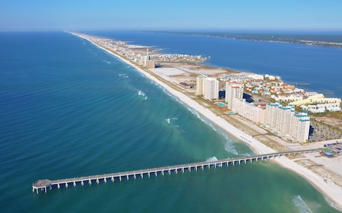 Gulf front 4 bed 3 bath townhome sleeps 13. Sweet Alice's!