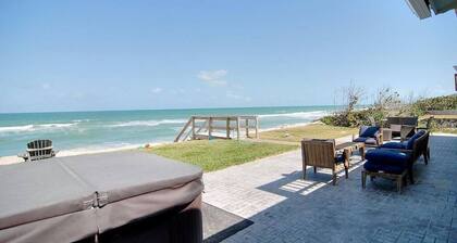 Rustic Beach Front Home - 6 Bedrooms - Private Beach Access - Large Groups