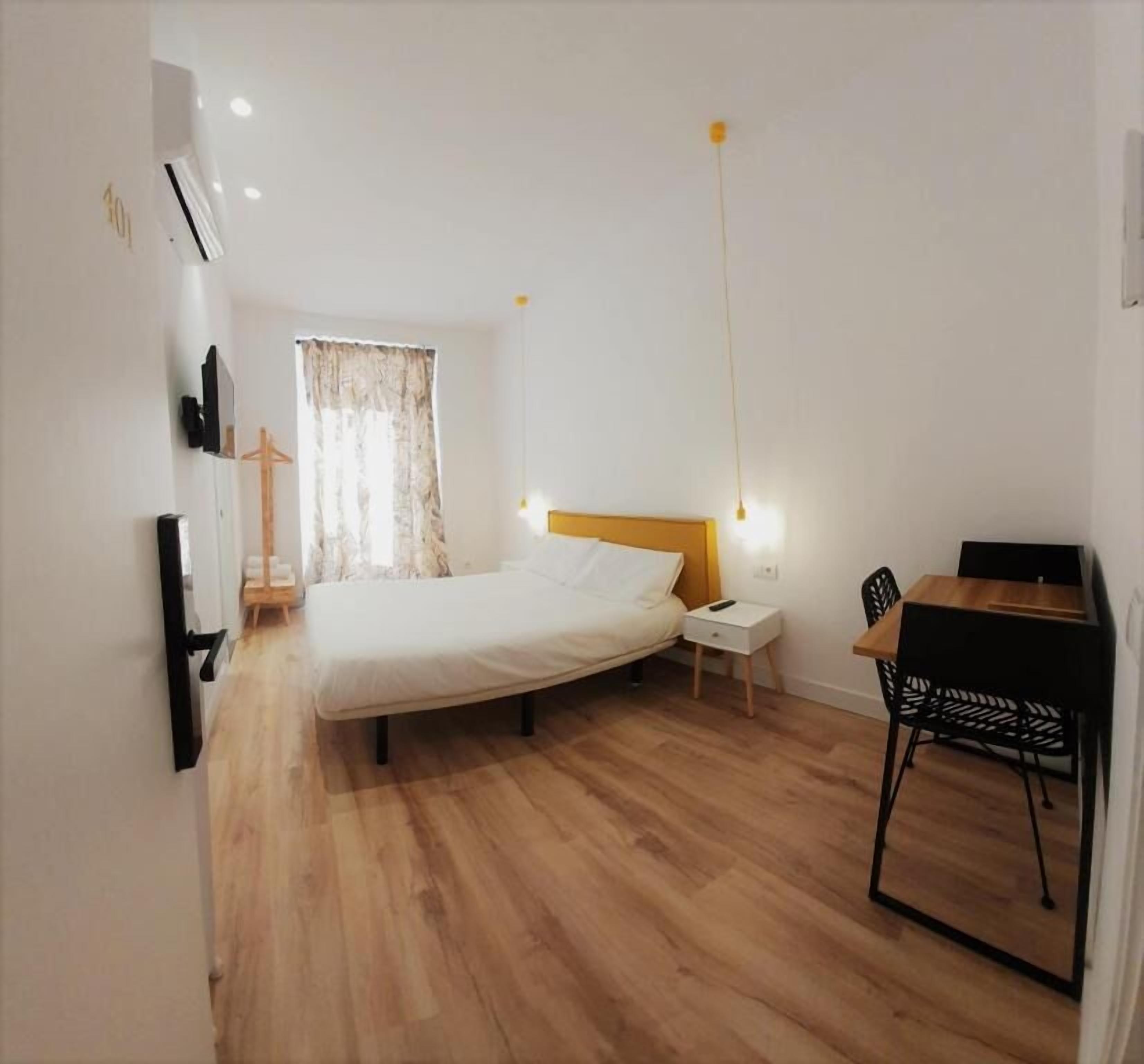 Photo - Hostal Manuela by gaiarooms