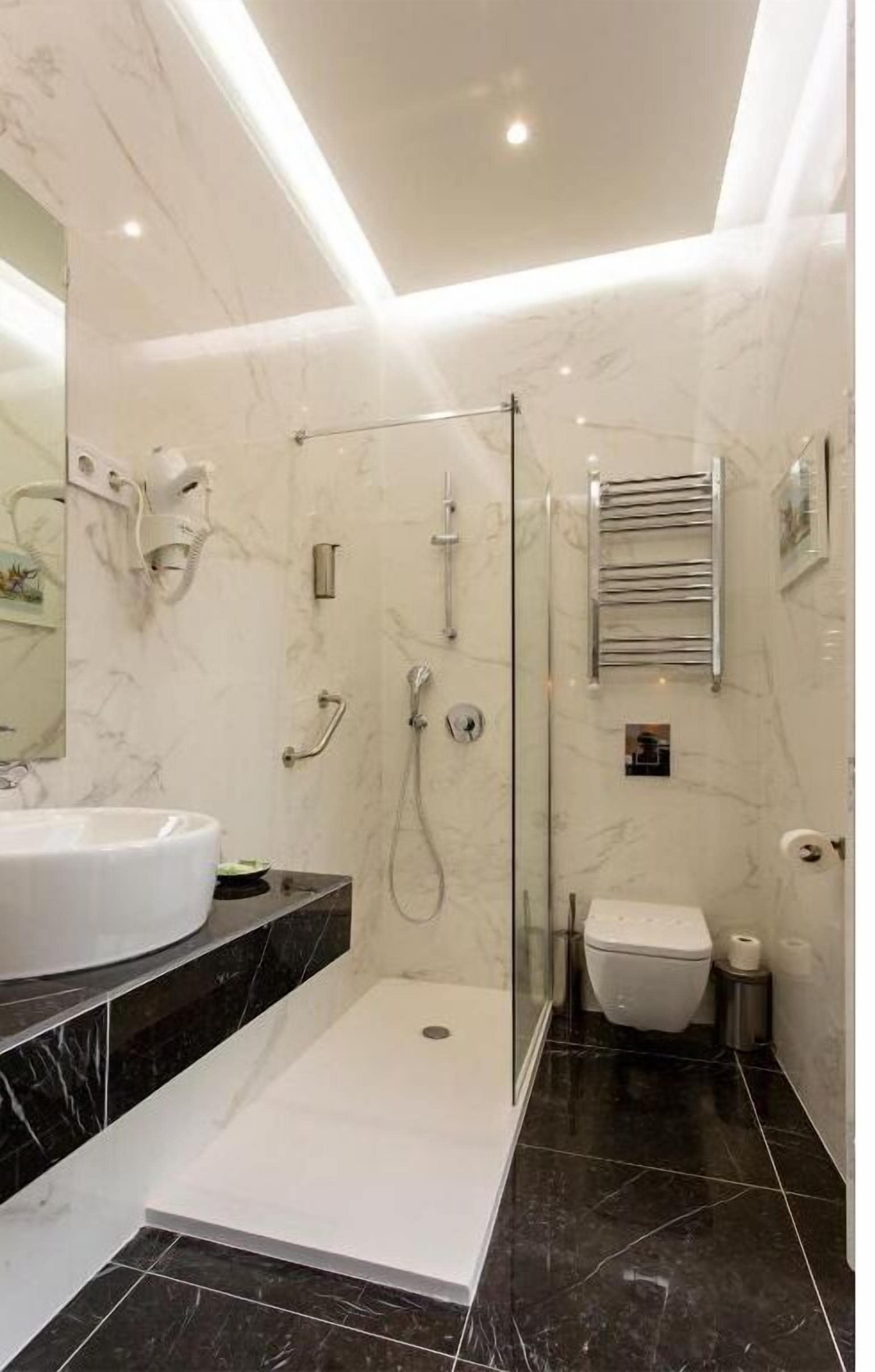 Photo - Hostal Manuela by gaiarooms