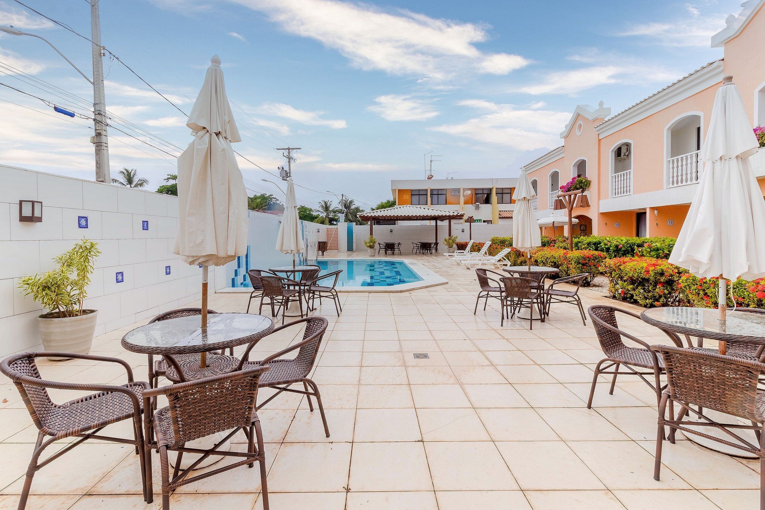 Apartment | Outdoor dining