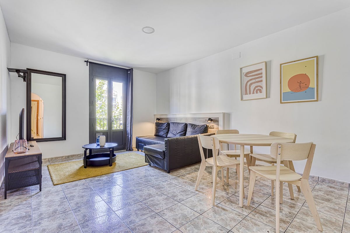 In-room safe, iron/ironing board, free WiFi, bed sheets