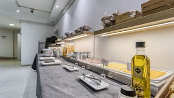 Colazione a buffet, servita tutte le mattine (9 EUR a persona)