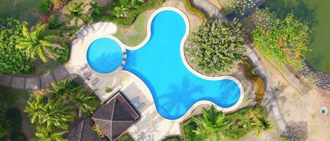 Piscina all'aperto