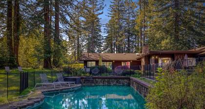 Forest Ridge - Private Estate w/ Hot Tub and Sauna