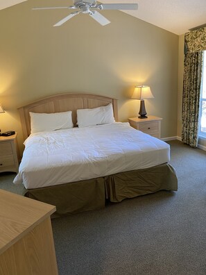 3 bedrooms, in-room safe, iron/ironing board, free WiFi