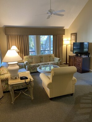Smart TV - Spacious 3 bedroom Condo located on Westin Resort property, Hilton Head SC (Hilton Head Island)
