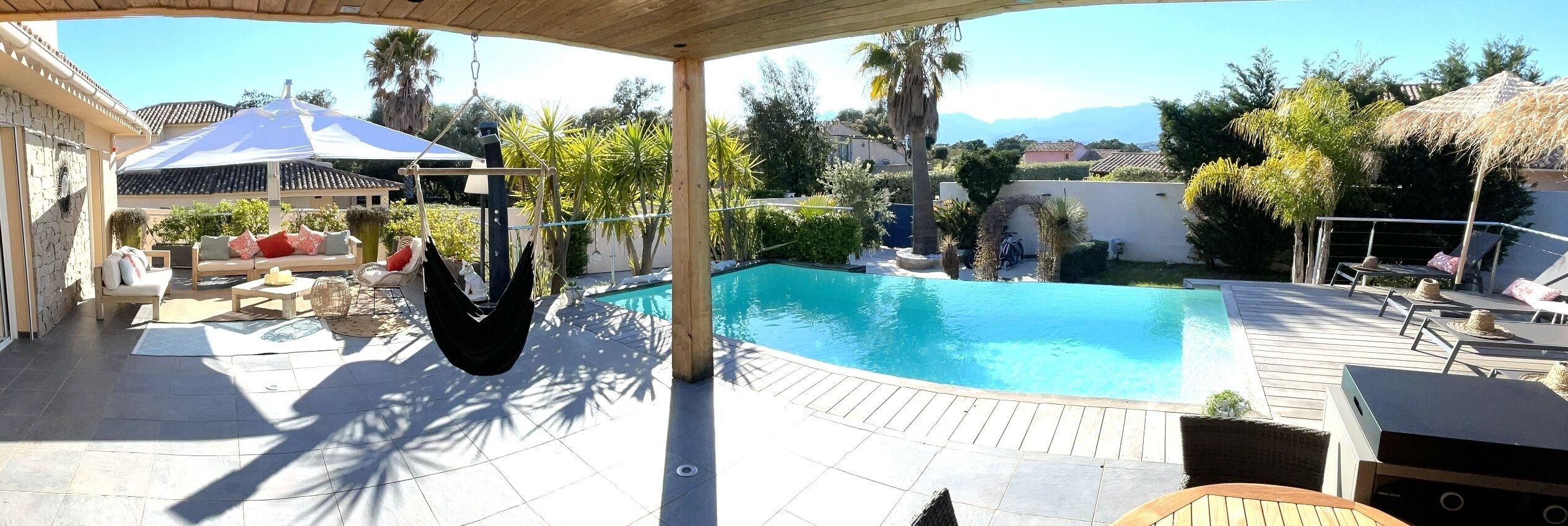 Piscina externa, piscina aquecida