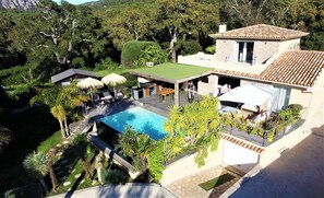 Piscine extérieure, piscine chauffée