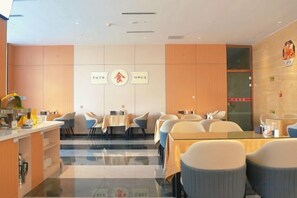 Dining - Kangtai Hotel (Hanggin Banner)