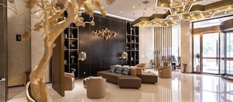 Jun Yi Kai Yue Hotel