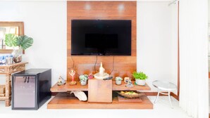 Apartment | Living area - IM02 Apt 3 Suítes em Imbassaí (Mata de São João)