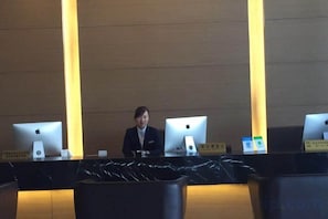 로비