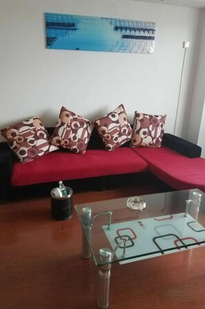 Living room - High Speed Rail Hotel (Beihai)