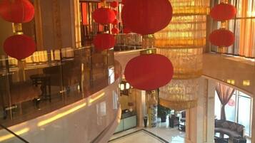 المنشأة من الداخل