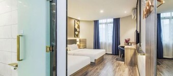 7 Days Inn (Rongchang Commercial Pedestrian Street)