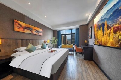 Berkeley Hotel (Chongqing Hechuan)
