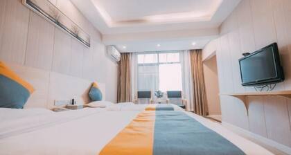 Orange Hotel