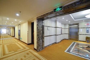Unclassified image, 4 of 55, button - L. Road Grand Hotel (Lincang)