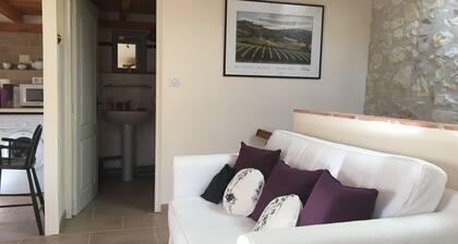 Delightful independant property with garden in small medieval fortified citadel