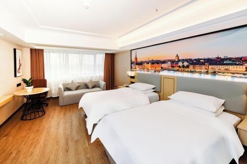Vienna International Hotel (He Yuan Store, Outlets Plaza, Yangzhou)