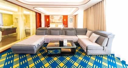 Huang Jia Hotel