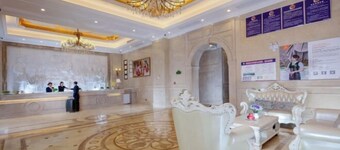 Vienna Hotel (Zunyi Xinpu Riyuexingcheng Branch)