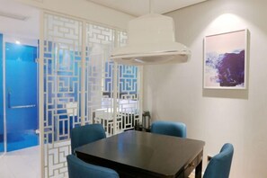 Ảnh chưa phân loại, 3 trong số 65 ảnh, nút
