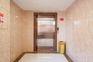 Unclassified image, 2 of 24, button - City Convenient Hotel (Dongguan)