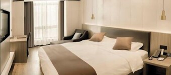 GYA Hotel (Yancheng Wengang Road High-speed Railway Station)