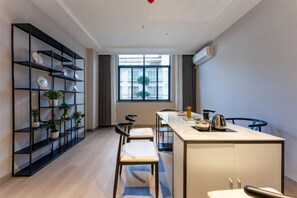 Dining - Bojiang Star Select Hotel (Qiubei County Government Store) (Qiubei)