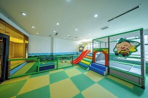 兒童遊樂區