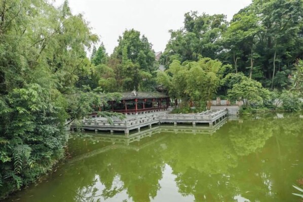 Property grounds - Kester Business Hotel (Qianxi)