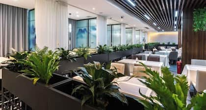 Xiangjun Hotel, Shuangfeng County
