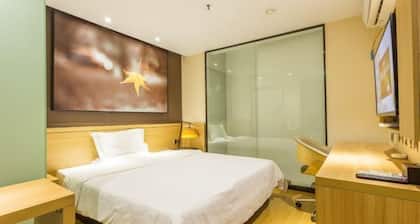 IU Hotel (Chongqing Fengcheng)