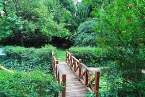 Garden - Hongyuehu Hotel (Luliang)
