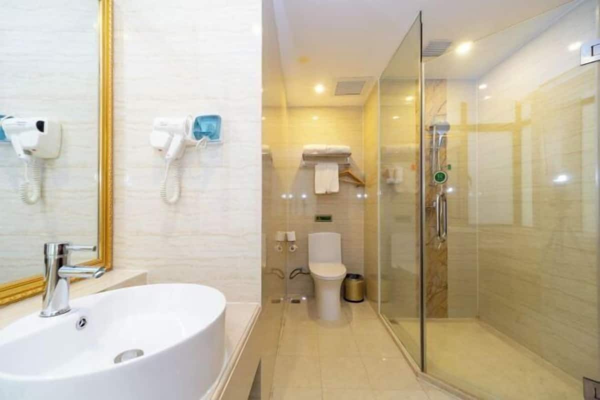 デスク、ノートパソコン用作業スペース、WiFi (無料)