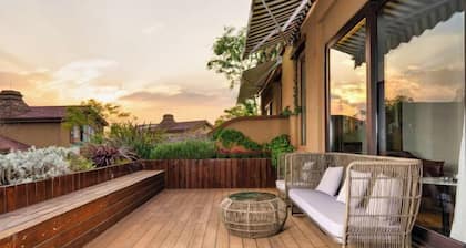 U-house Villa Hotel