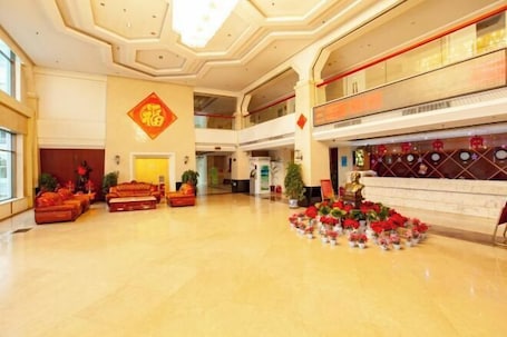 Interior. Wantongyuan Pinglu Hotel