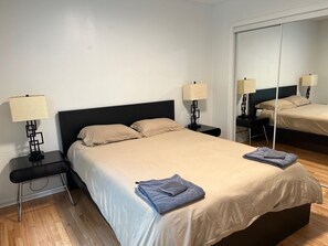 3 slaapkamers, een bureau, gratis wifi, beddengoed