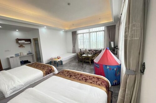 Tangquan Mingwu Hostel