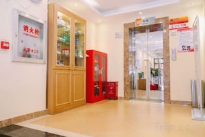 Unclassified image, 5 of 41, button - Pebble Motel (Kunming Dounan Flower City Longcheng Street) (Kunming)